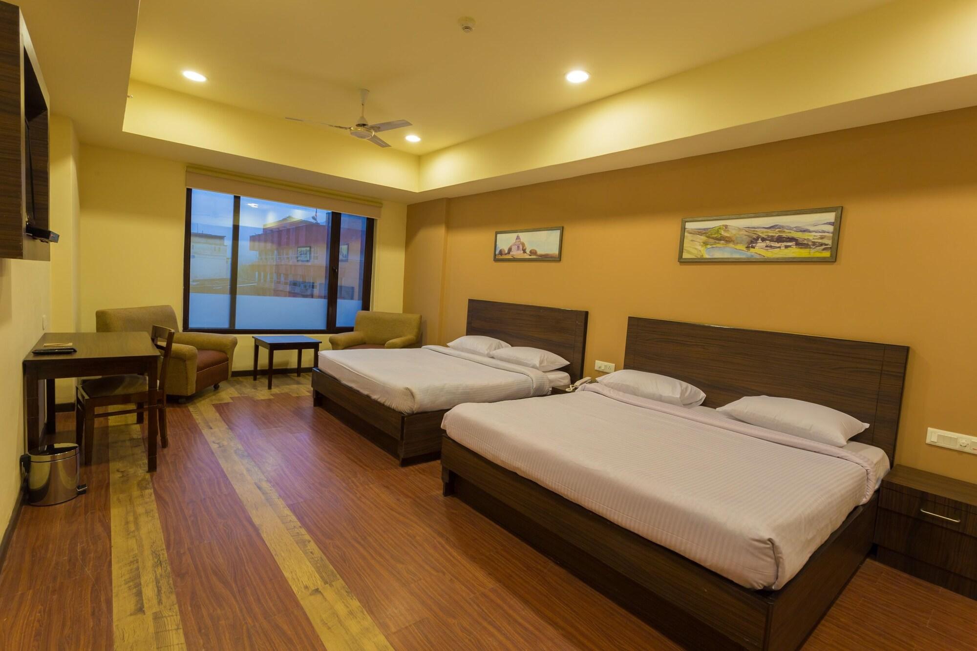Katra Hotel Katra  Buitenkant foto