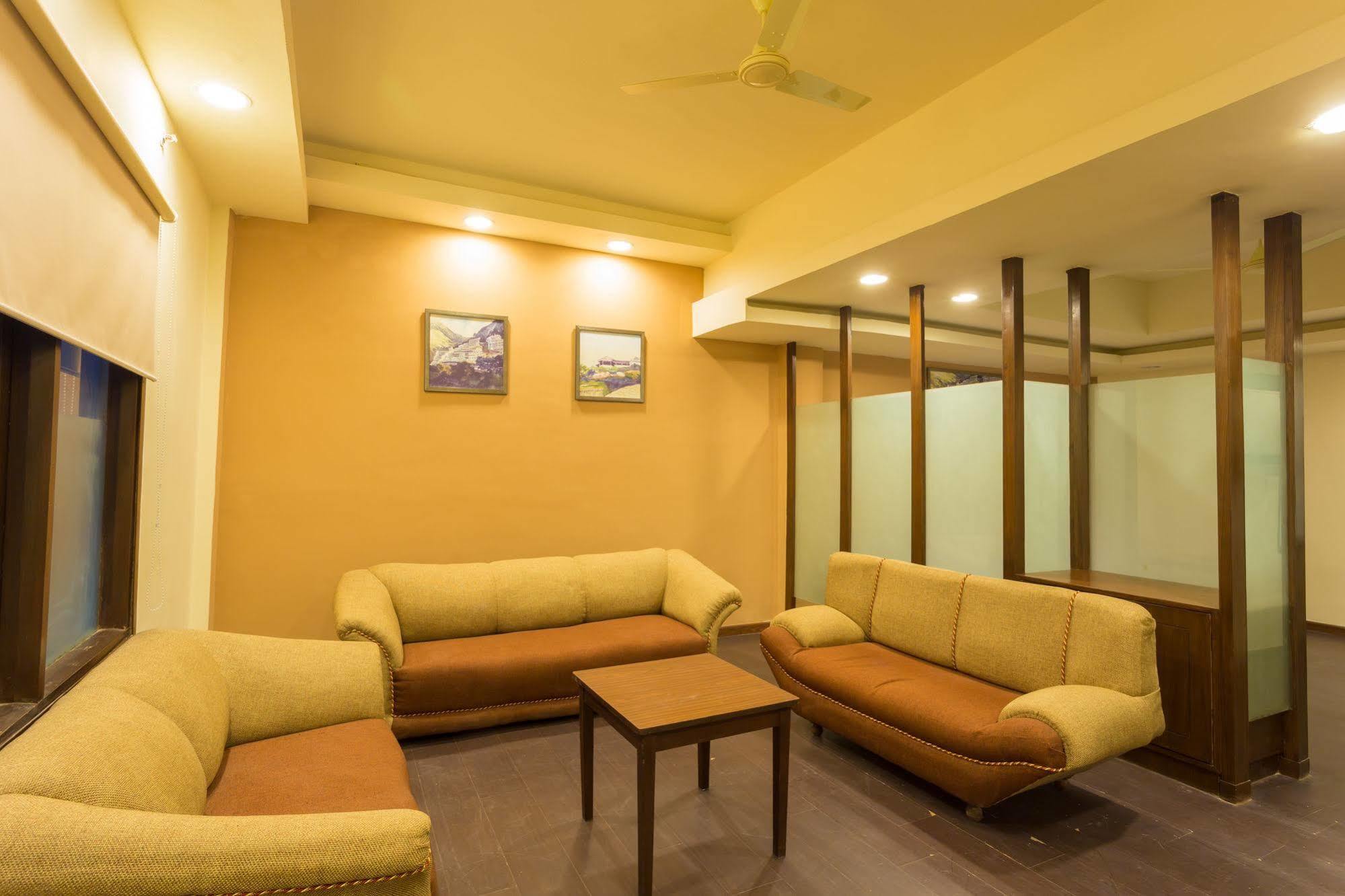 Katra Hotel Katra  Buitenkant foto